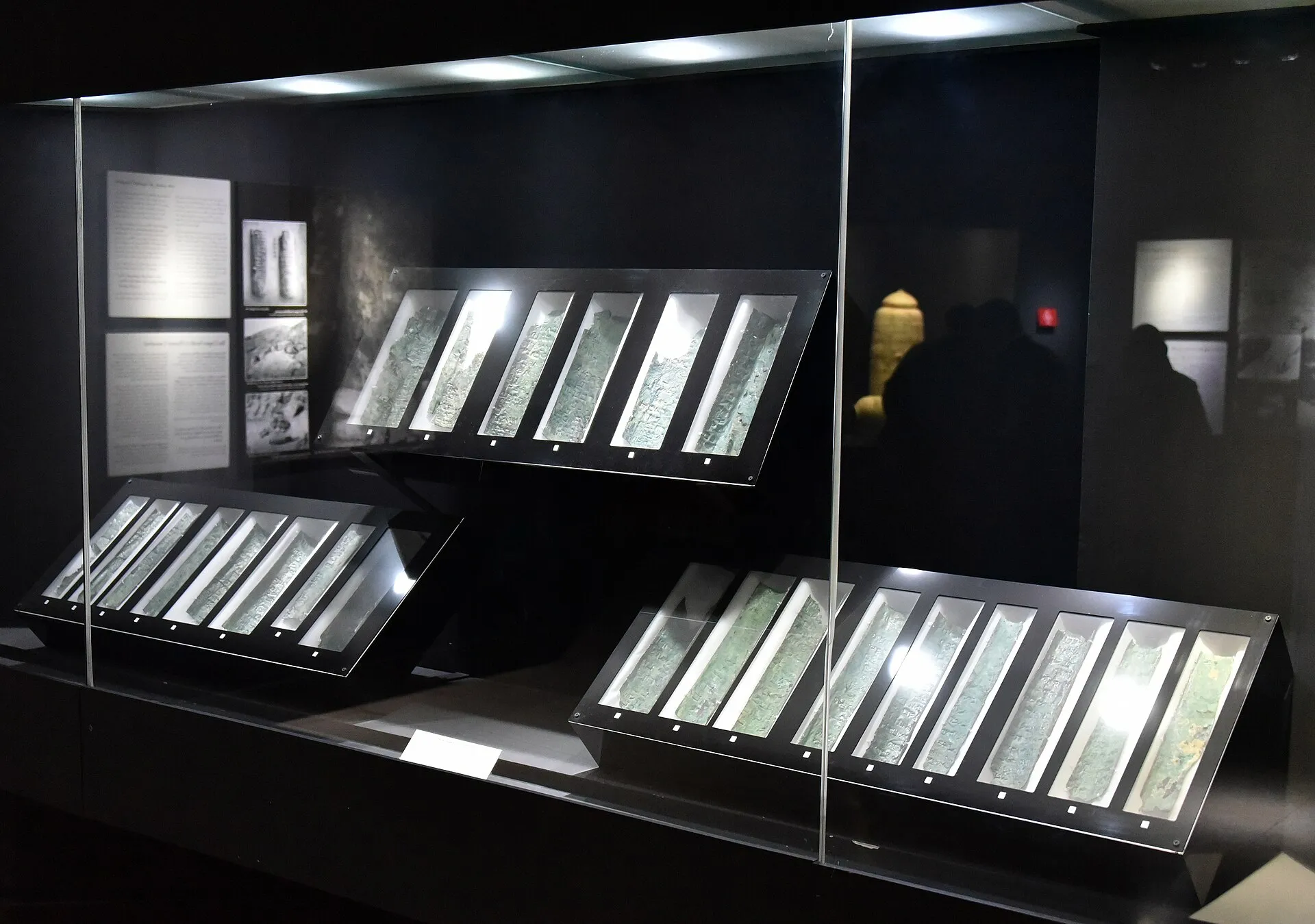 Dead Sea Scrolls community at Qumran historical image 1